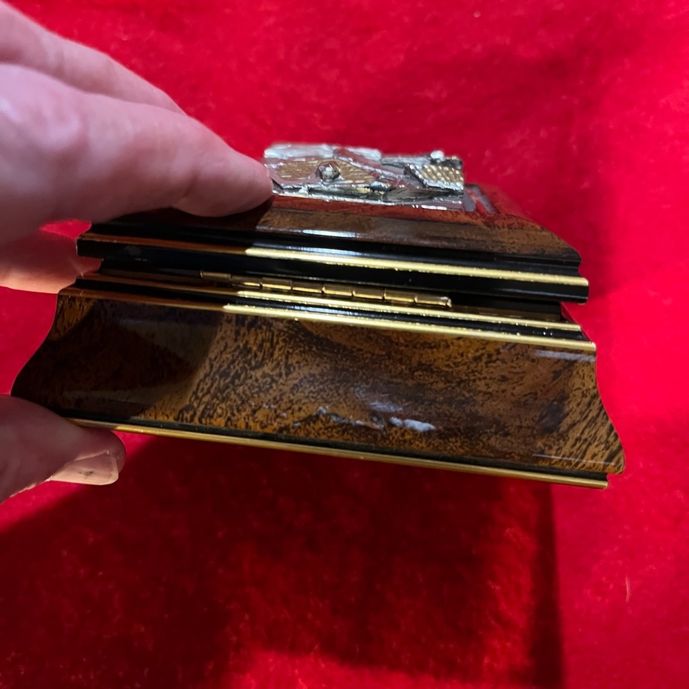 Small Earring or Ring Box - Picture 8 of 8